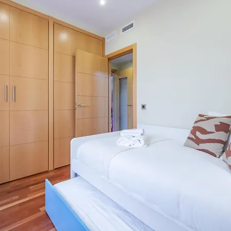 Apartman Vt Frutos 2bdr Apt With Views Torremolinos