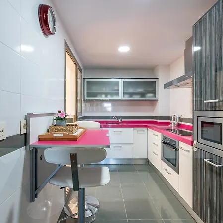 Vt Frutos 2bdr Apt With Views Apartman