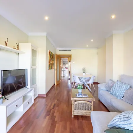 Vt Frutos 2bdr Apt With Views *
